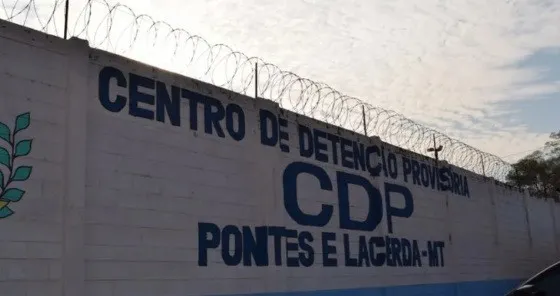 Presos colocam fogo em colchões na cadeia de Pontes e Lacerda